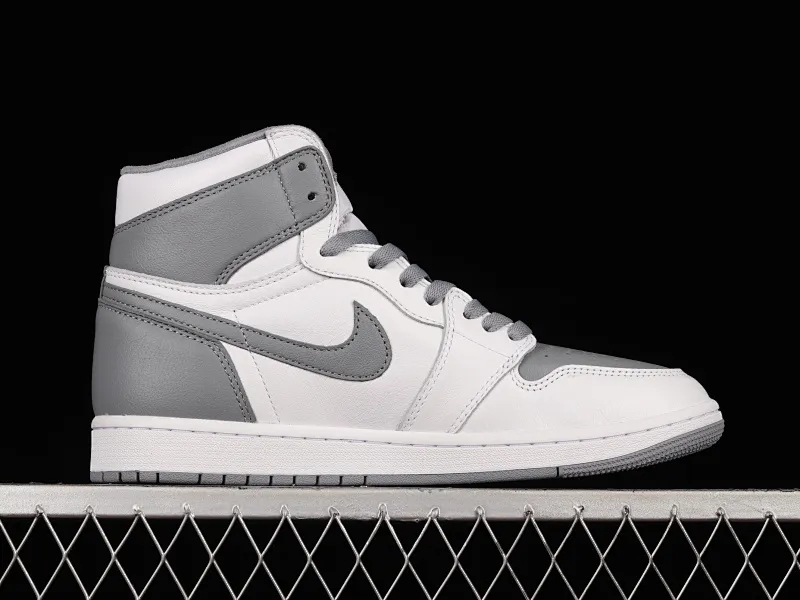 All categories Air Jordan Jordan series basketball shoes Air Jordan 1 High foreign trade version Air Jordan 1 High OG "Stealth" AJ1 Joe 1 white gray 555088-037